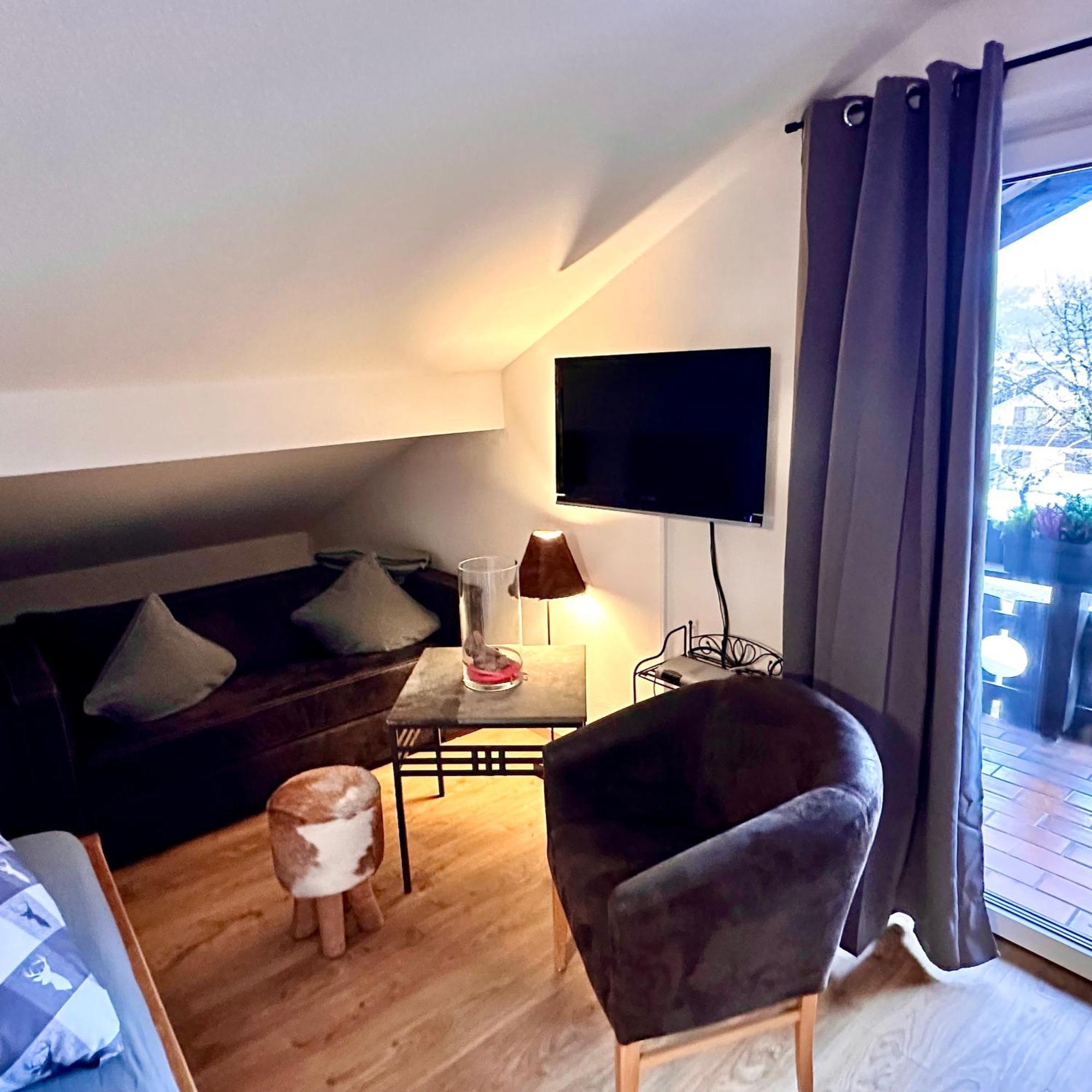 Ferienappartment Zuerker การ์มิช-พาร์เทนเคียร์เชน ภายนอก รูปภาพ