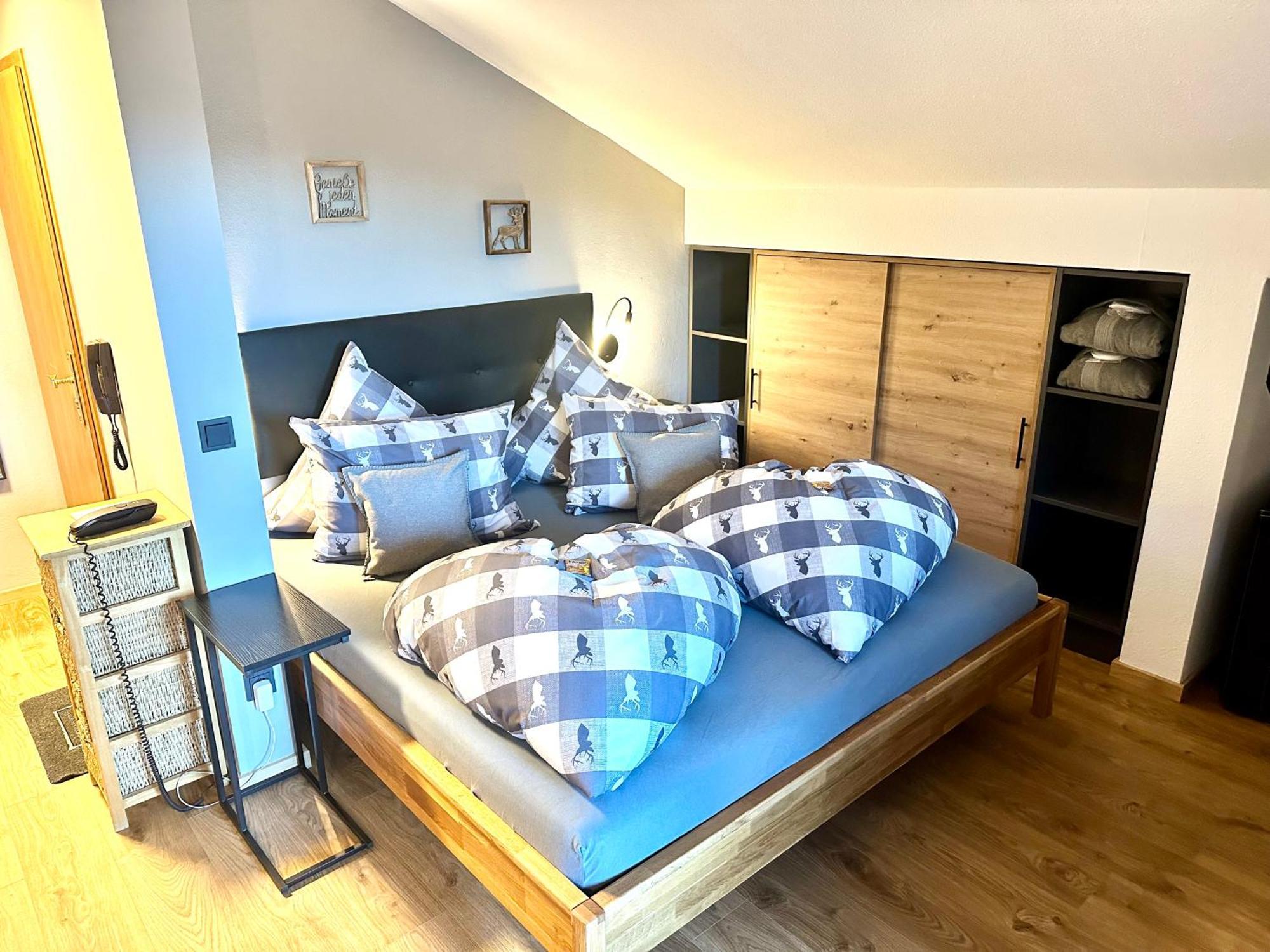 Ferienappartment Zuerker การ์มิช-พาร์เทนเคียร์เชน ภายนอก รูปภาพ
